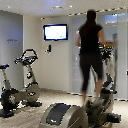 Novotel Paris Malmaison Hotel