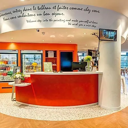 Gare Ξενοδοχείο 4*