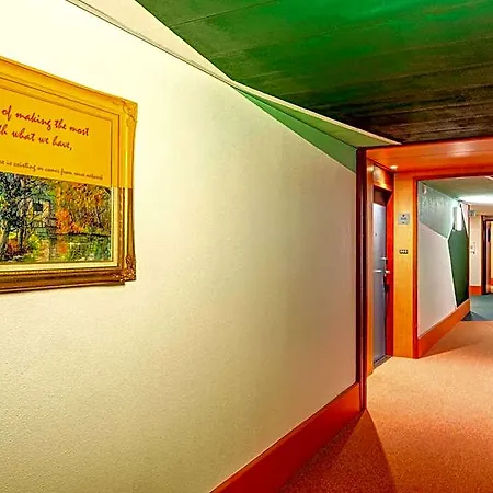Gare 4*