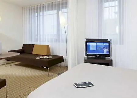 Novotel Paris Malmaison Hotel 4*